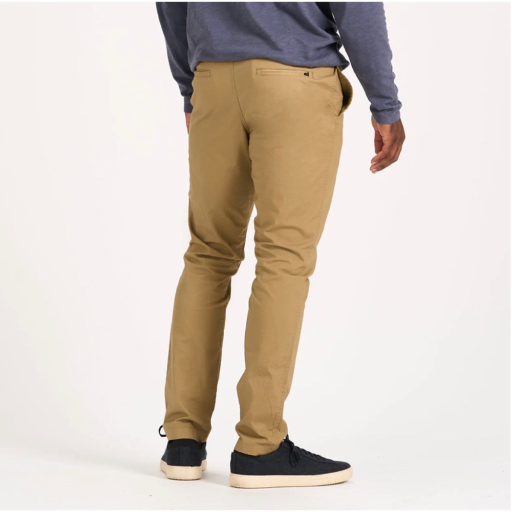 Vuori Ripstop Pant in Khaki - Picture 4 of 8
